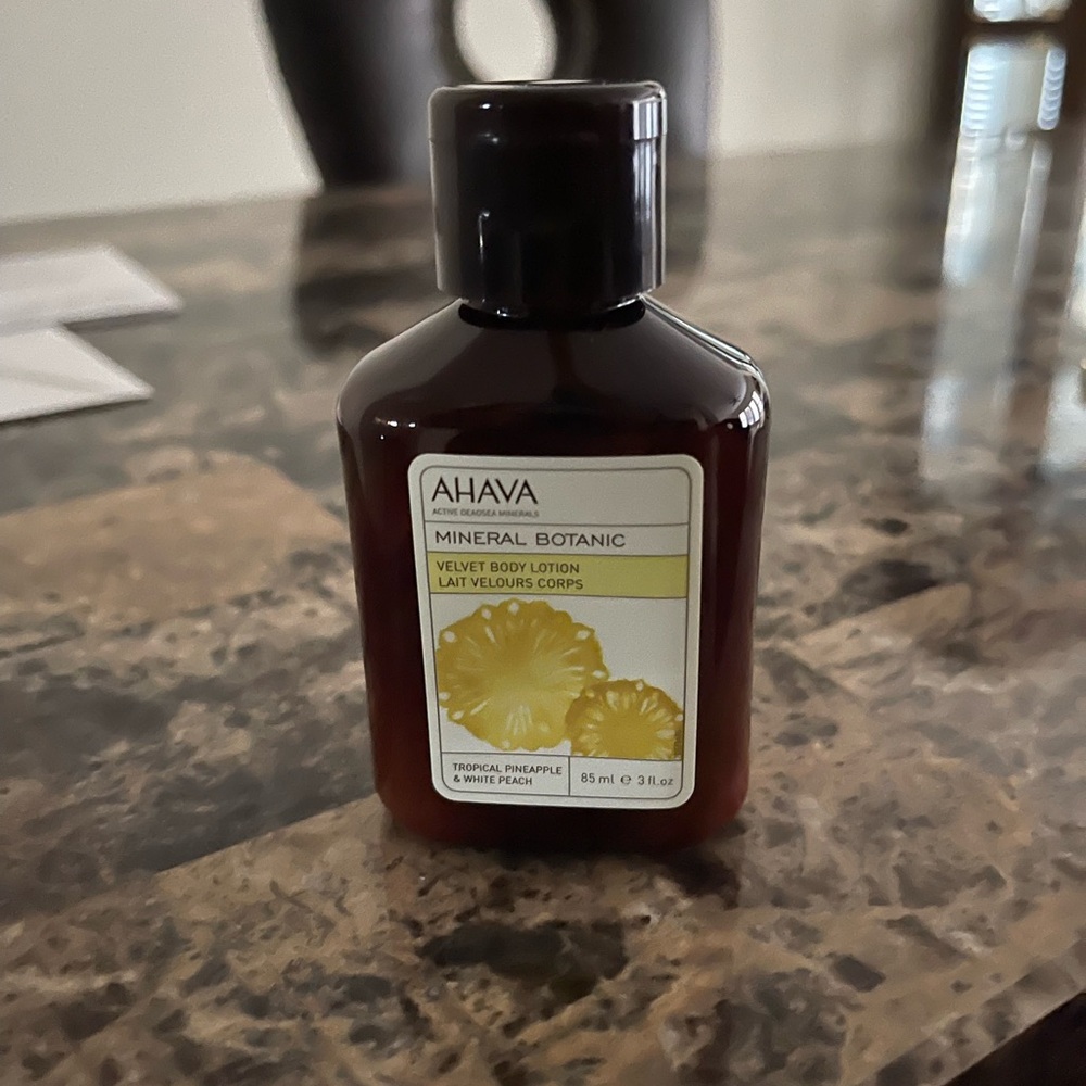 AHAVA Mineral Botanic Velvet Body Lotion